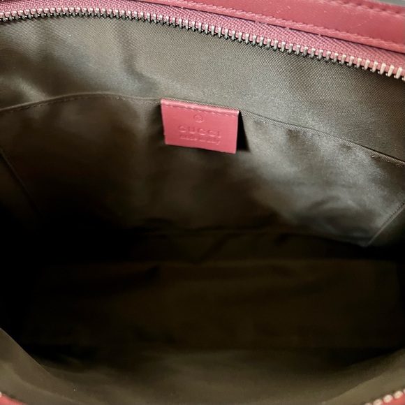 GUCCI GG SUPREME BLOOMS TOILETRY BAG/CLUTCH - Picture 11 of 15